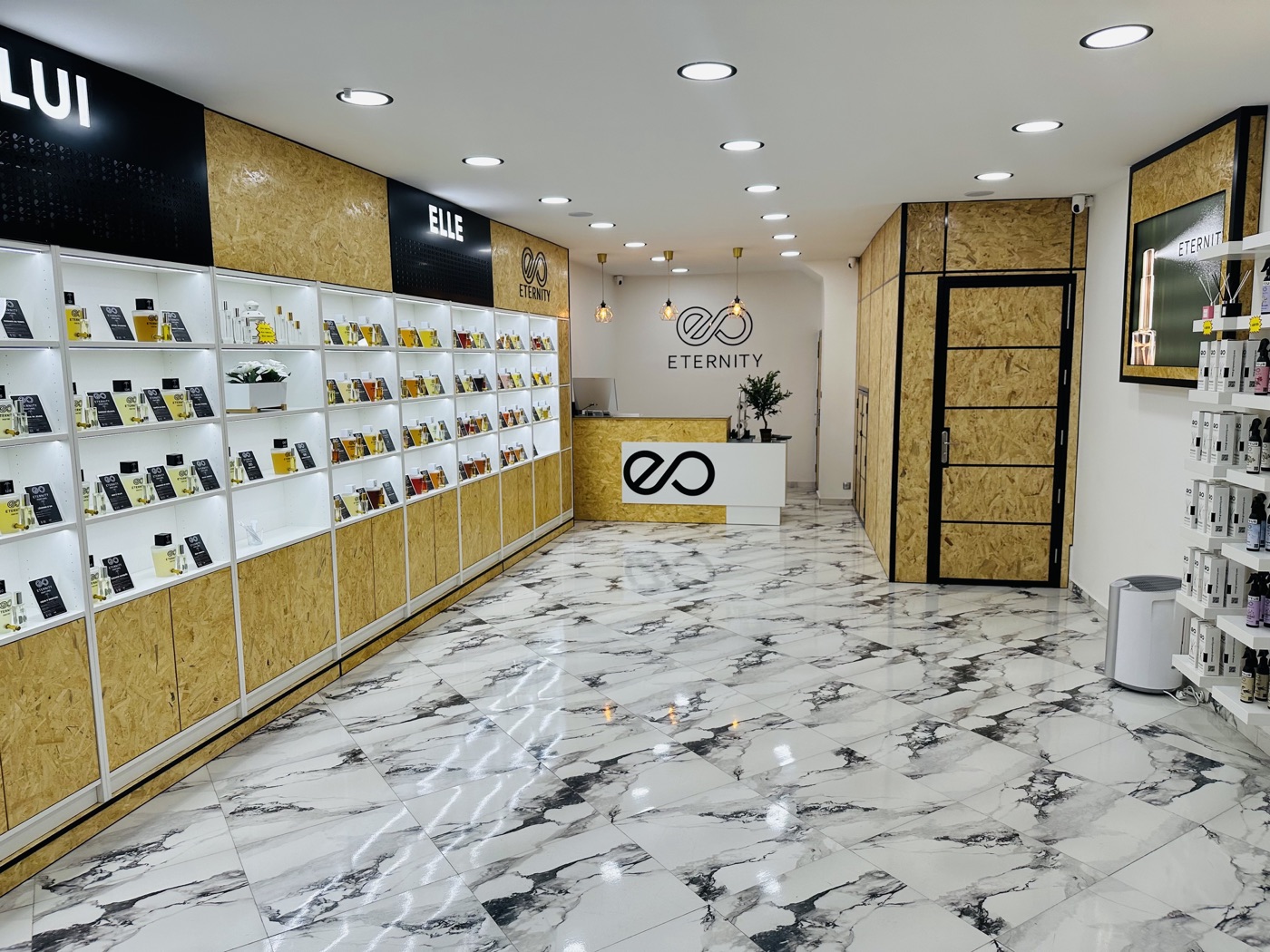 L’intérieur de la boutique Eternity