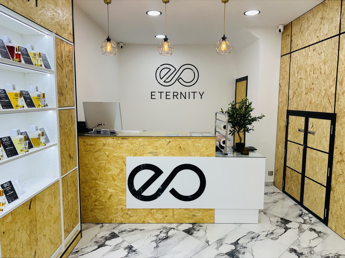 Le comptoir d’accueil Eternity